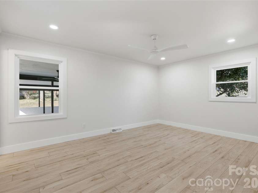 7301 Marlbrook Drive, Charlotte, NC 28212.  MLS# CAR4354813, YatesRealty ID 4581. 