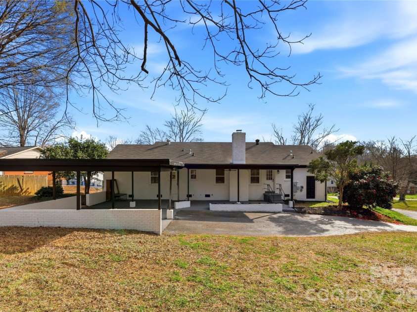 7301 Marlbrook Drive, Charlotte, NC 28212.  MLS# CAR4354813, YatesRealty ID 4581. 