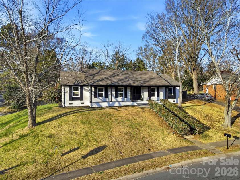 7301 Marlbrook Drive, Charlotte, NC 28212.  MLS# CAR4354813, YatesRealty ID 4581. 
