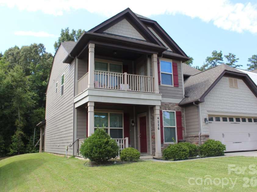 4226 Falls Lake Drive, Concord, NC 28025.  MLS# CAR4416946, YatesRealty ID 45810. 