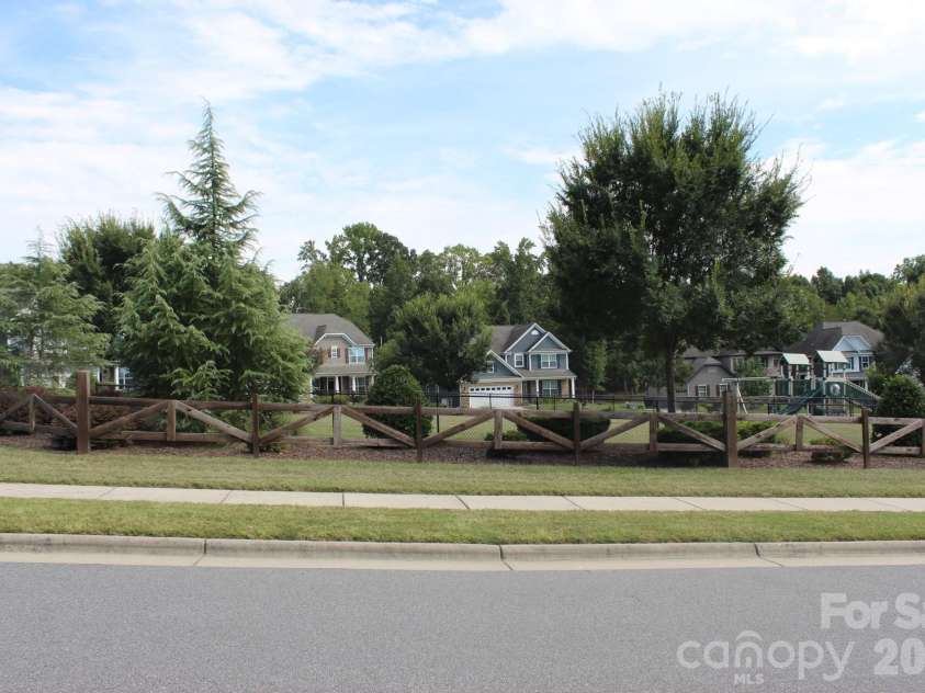 4226 Falls Lake Drive, Concord, NC 28025.  MLS# CAR4416946, YatesRealty ID 45810. 