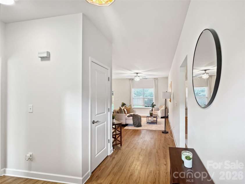 404 Skipwith Place, Charlotte, NC 28217.  MLS# CAR4416458, YatesRealty ID 45811. 