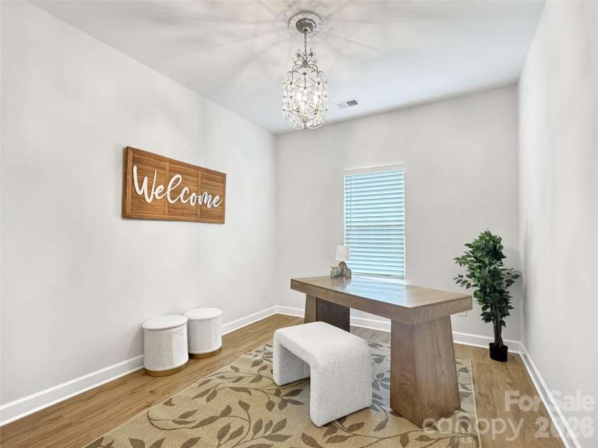 404 Skipwith Place, Charlotte, NC 28217.  MLS# CAR4416458, YatesRealty ID 45811. 