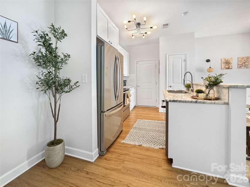 404 Skipwith Place, Charlotte, NC 28217.  MLS# CAR4416458, YatesRealty ID 45811. 