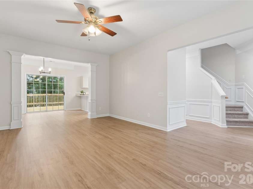 6716 Allness Glen Lane, Charlotte, NC 28269.  MLS# CAR4416461, YatesRealty ID 45814. 