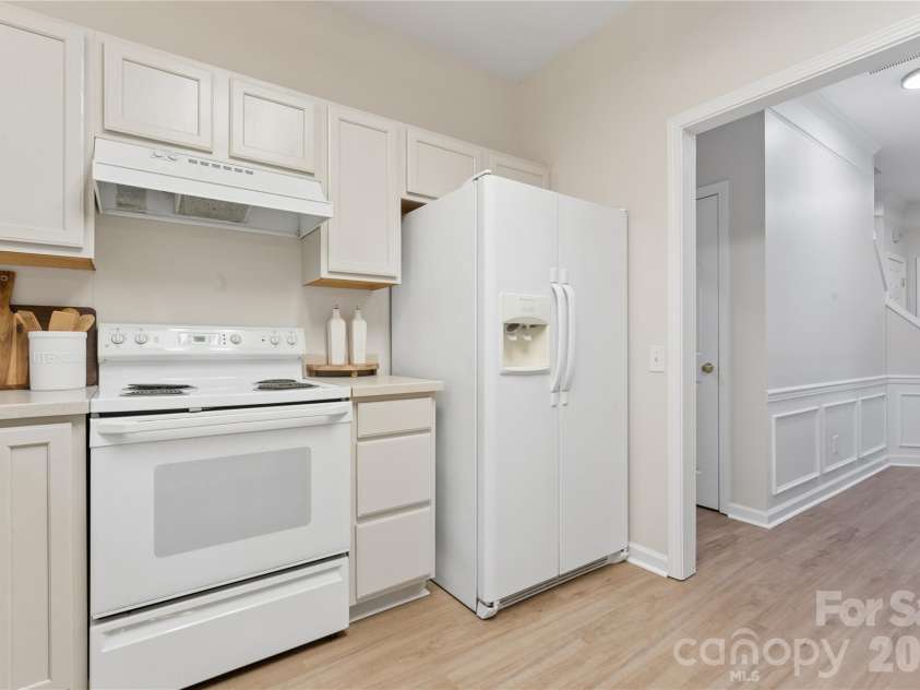 6716 Allness Glen Lane, Charlotte, NC 28269.  MLS# CAR4416461, YatesRealty ID 45814. 
