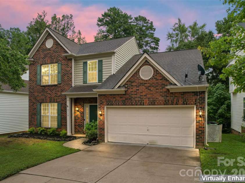 6716 Allness Glen Lane, Charlotte, NC 28269.  MLS# CAR4416461, YatesRealty ID 45814. 