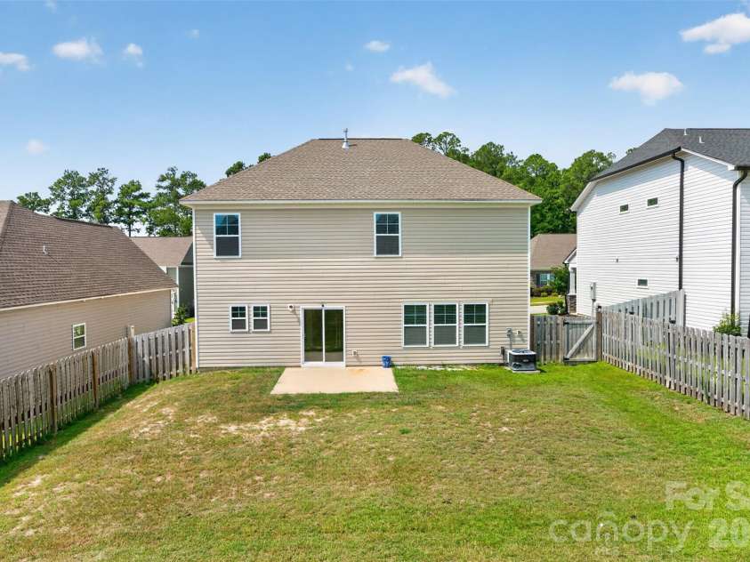 132 Calming Creek Way, Elgin, SC 29045.  MLS# CAR4416255, YatesRealty ID 45815. 