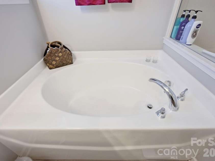 4031 Hay Meadow Drive, Mint Hill, NC 28227.  MLS# CAR4416248, YatesRealty ID 45818. 