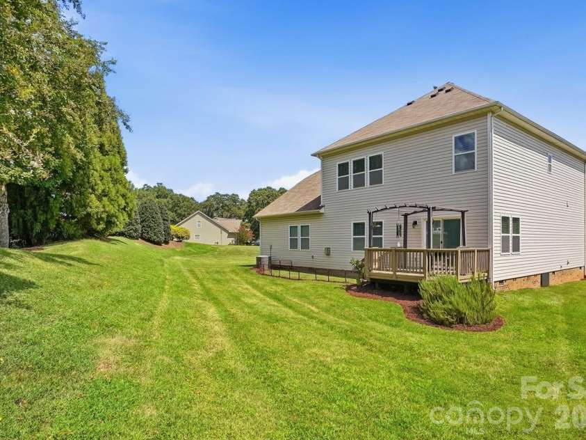 4031 Hay Meadow Drive, Mint Hill, NC 28227.  MLS# CAR4416248, YatesRealty ID 45818. 