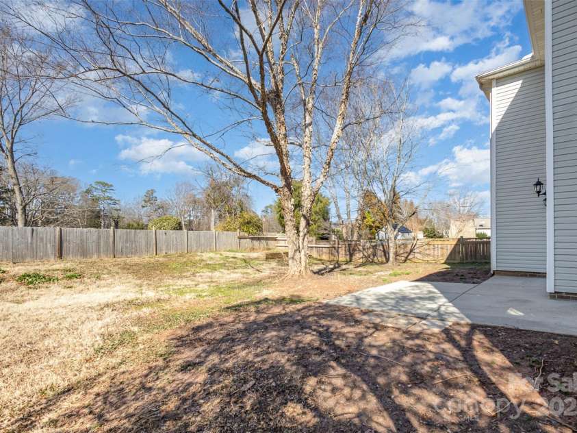 132 Elizabeth Hearth Road, Mooresville, NC 28115.  MLS# CAR4220499, YatesRealty ID 4582. 
