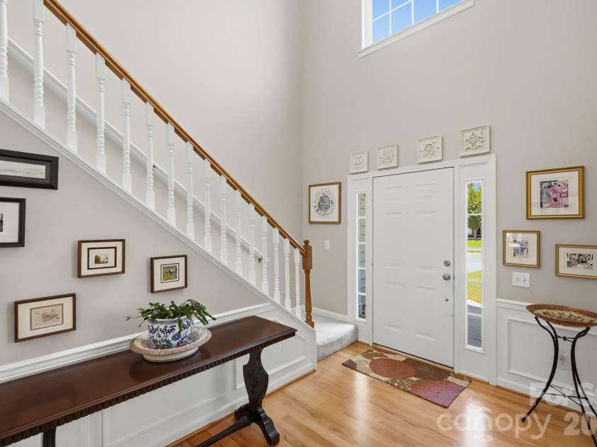 12102 Humboldt Drive, Charlotte, NC 28277.  MLS# CAR4416180, YatesRealty ID 45820. Foyer
