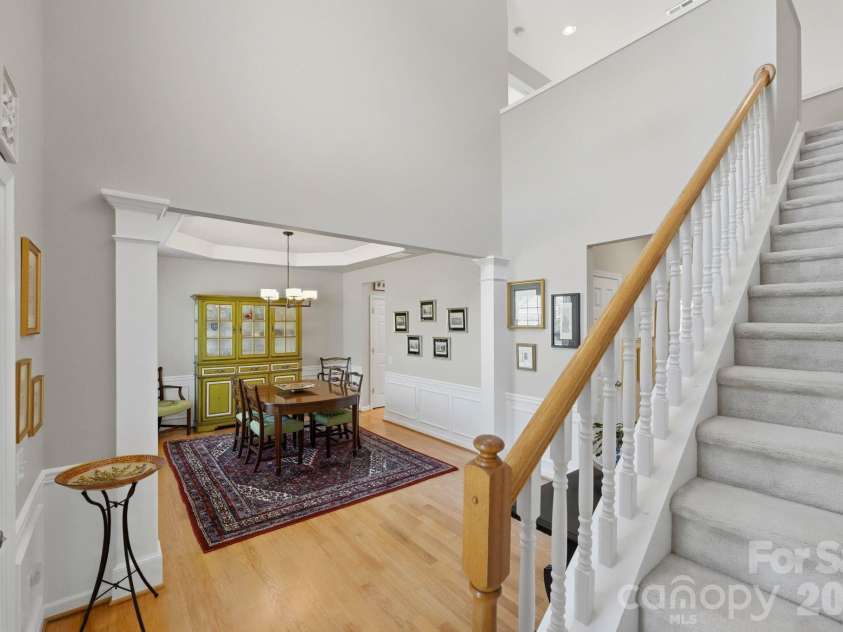 12102 Humboldt Drive, Charlotte, NC 28277.  MLS# CAR4416180, YatesRealty ID 45820. Foyer
