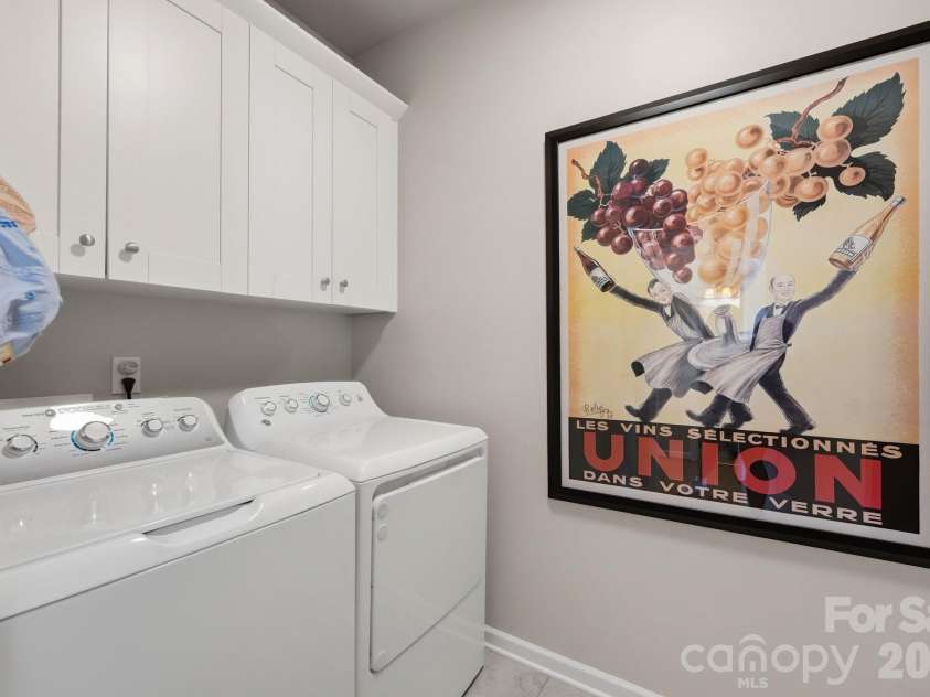 12102 Humboldt Drive, Charlotte, NC 28277.  MLS# CAR4416180, YatesRealty ID 45820. Laundry room off garage
