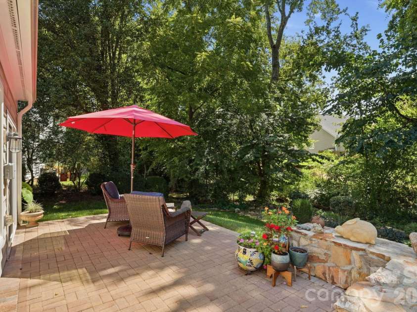 12102 Humboldt Drive, Charlotte, NC 28277.  MLS# CAR4416180, YatesRealty ID 45820. Patio area