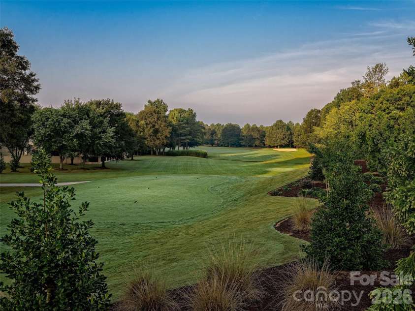 5216 Sunningdale Drive, Charlotte, NC 28277.  MLS# CAR4416178, YatesRealty ID 45821. 