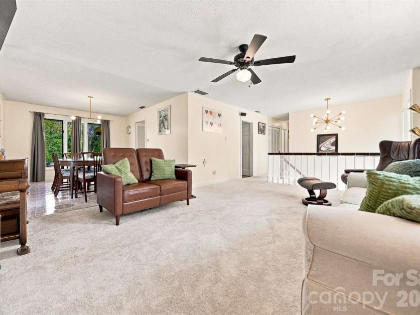 706 Springdale Road, Statesville, NC 28677.  MLS# CAR4416150, YatesRealty ID 45822. 