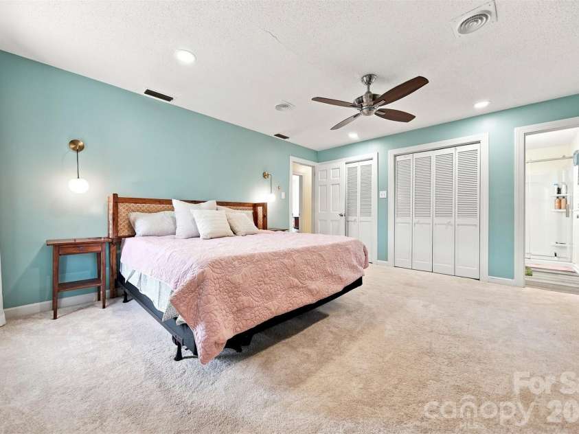 706 Springdale Road, Statesville, NC 28677.  MLS# CAR4416150, YatesRealty ID 45822. 