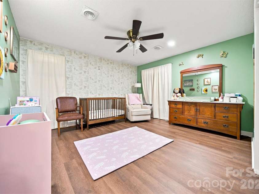 706 Springdale Road, Statesville, NC 28677.  MLS# CAR4416150, YatesRealty ID 45822. 