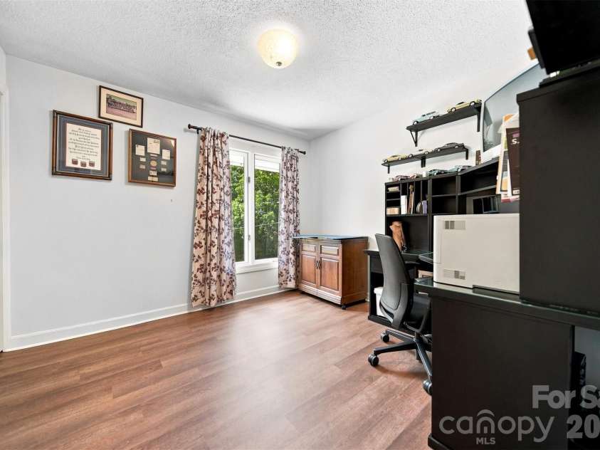 706 Springdale Road, Statesville, NC 28677.  MLS# CAR4416150, YatesRealty ID 45822. 