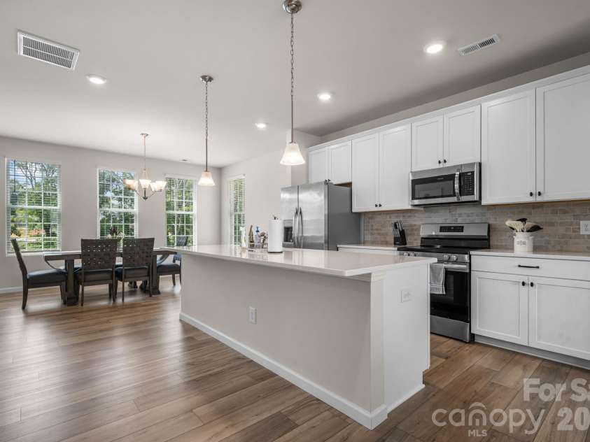 13924 Winmau Lane, Huntersville, NC 28078.  MLS# CAR4416163, YatesRealty ID 45823. 