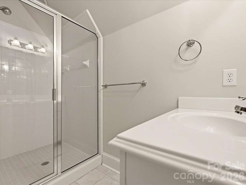 8902 Summer Club Road, Charlotte, NC 28277.  MLS# CAR4416159, YatesRealty ID 45824. 