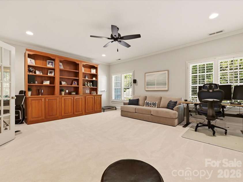 8902 Summer Club Road, Charlotte, NC 28277.  MLS# CAR4416159, YatesRealty ID 45824. 