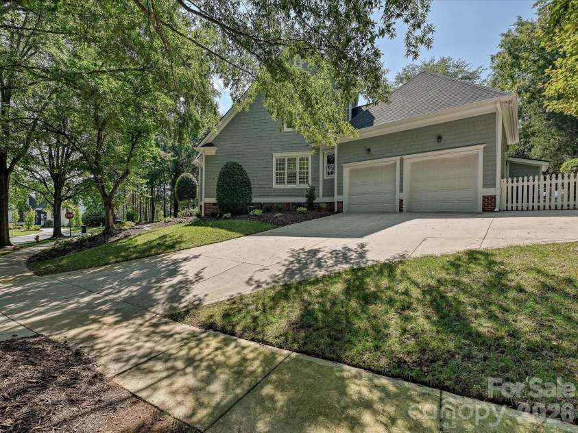 8902 Summer Club Road, Charlotte, NC 28277.  MLS# CAR4416159, YatesRealty ID 45824. 