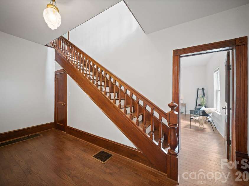 250 Justice Ridge Road, Candler, NC 28715.  MLS# CAR4416106, YatesRealty ID 45829. 