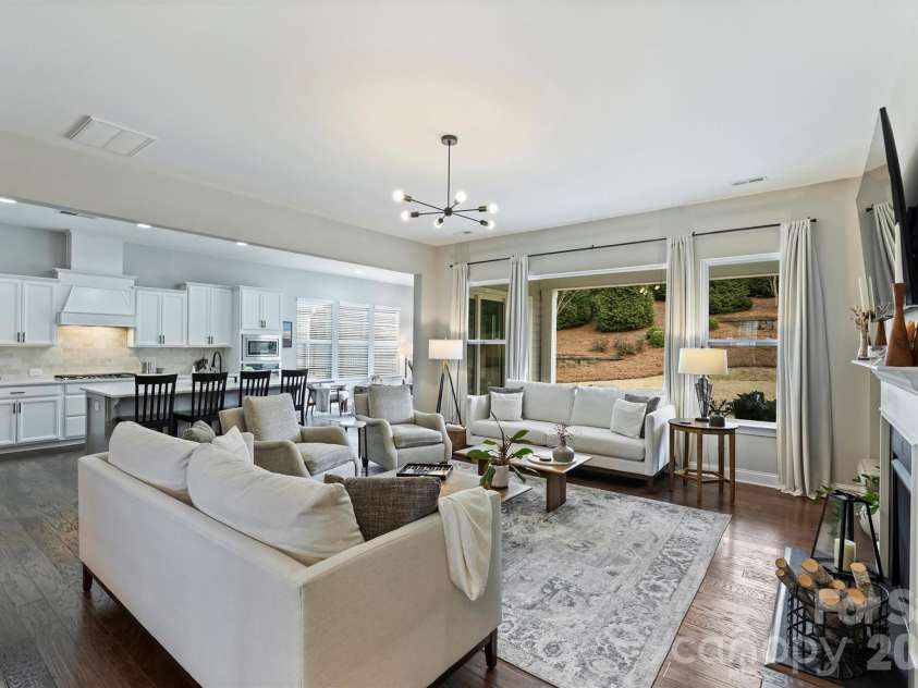 15413 Topanga Drive, Charlotte, NC 28278.  MLS# CAR4346591, YatesRealty ID 4583. 