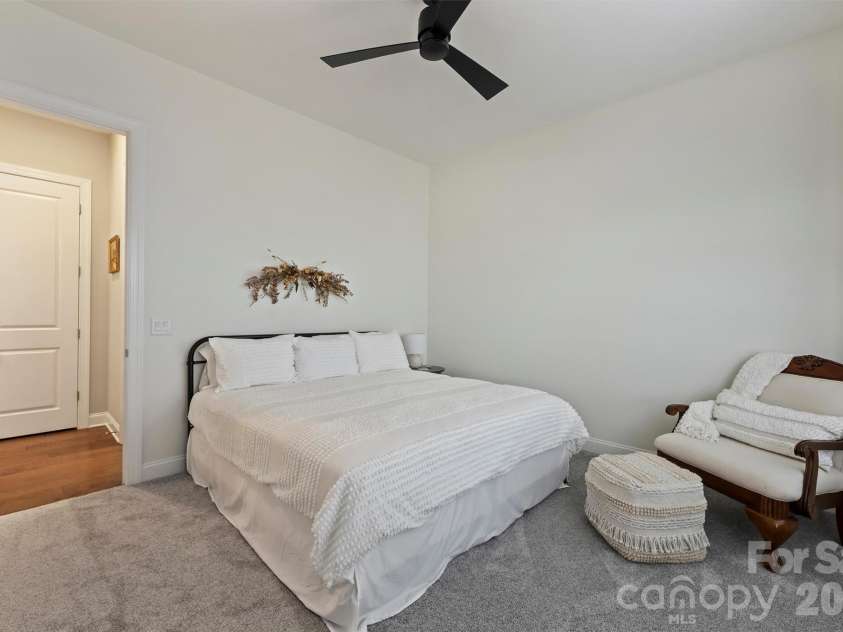 15413 Topanga Drive, Charlotte, NC 28278.  MLS# CAR4346591, YatesRealty ID 4583. 