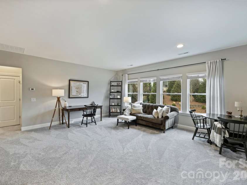 15413 Topanga Drive, Charlotte, NC 28278.  MLS# CAR4346591, YatesRealty ID 4583. 