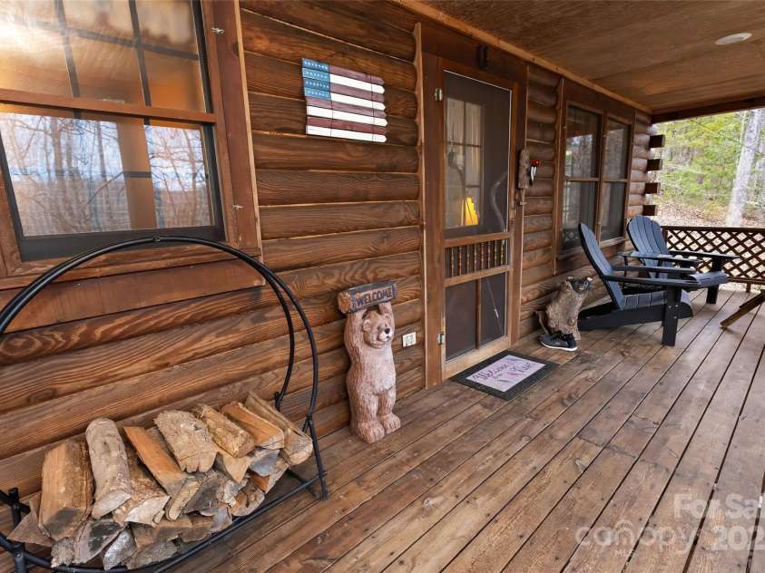 34 Rainbow Lake Circle, Black Mountain, NC 28711.  MLS# CAR4217792, YatesRealty ID 4583. 