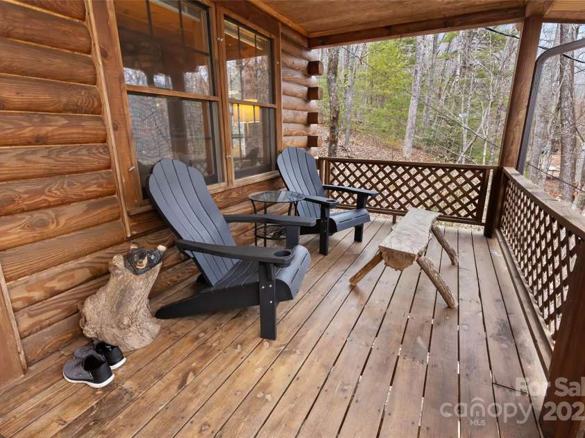 34 Rainbow Lake Circle, Black Mountain, NC 28711.  MLS# CAR4217792, YatesRealty ID 4583. 