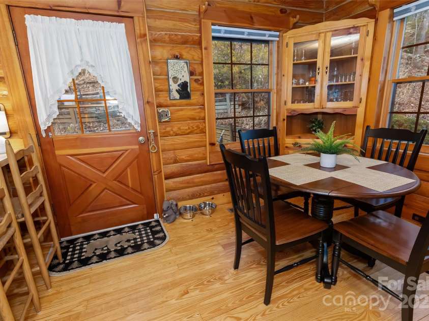 34 Rainbow Lake Circle, Black Mountain, NC 28711.  MLS# CAR4217792, YatesRealty ID 4583. 