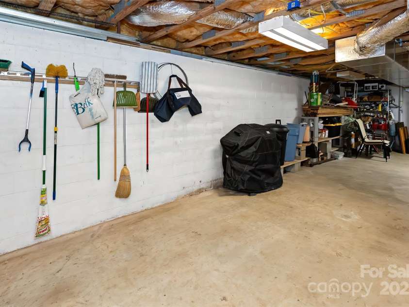 34 Rainbow Lake Circle, Black Mountain, NC 28711.  MLS# CAR4217792, YatesRealty ID 4583. 