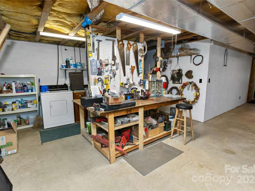 34 Rainbow Lake Circle, Black Mountain, NC 28711.  MLS# CAR4217792, YatesRealty ID 4583. 