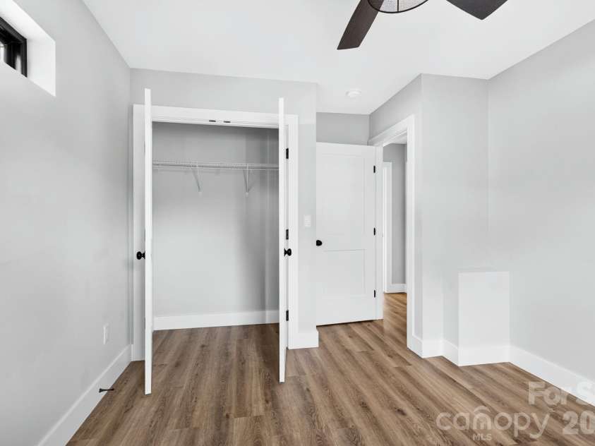 613 Salem Heights Lane, Swannanoa, NC 28778.  MLS# CAR4415923, YatesRealty ID 45830. 