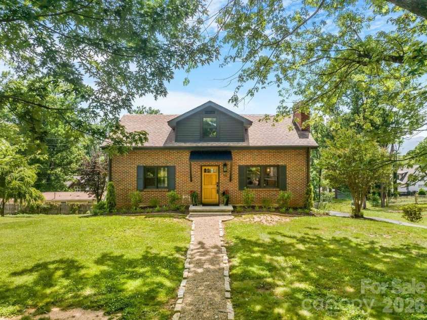 55 Cisco Road, Asheville, NC 28805.  MLS# CAR4416071, YatesRealty ID 45831. 