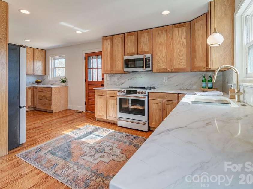 55 Cisco Road, Asheville, NC 28805.  MLS# CAR4416071, YatesRealty ID 45831. 