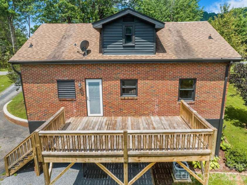 55 Cisco Road, Asheville, NC 28805.  MLS# CAR4416071, YatesRealty ID 45831. 