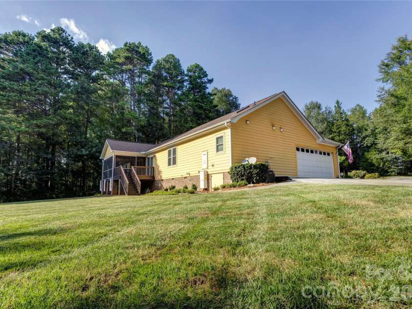 12760 Bethel School Road, Midland, NC 28107.  MLS# CAR4415874, YatesRealty ID 45833. 
