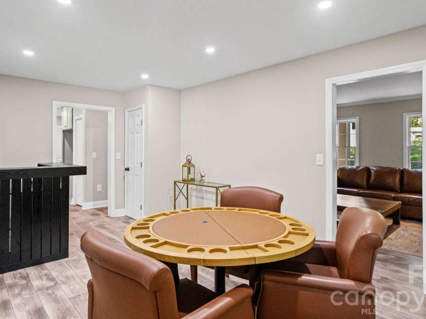 7823 Elwood Drive, Charlotte, NC 28227.  MLS# CAR4415830, YatesRealty ID 45834. 