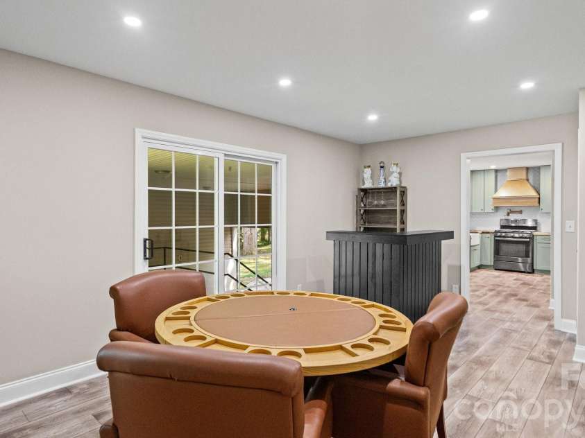 7823 Elwood Drive, Charlotte, NC 28227.  MLS# CAR4415830, YatesRealty ID 45834. 