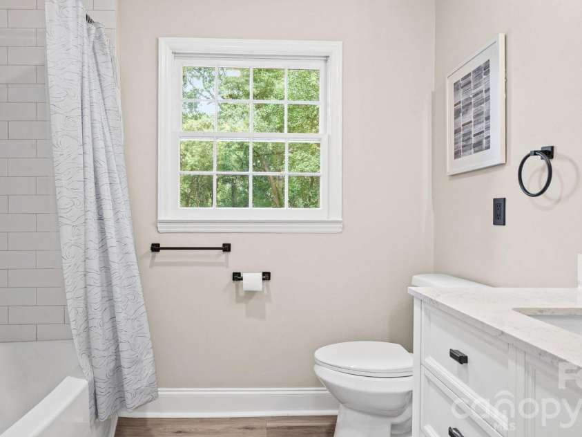 7823 Elwood Drive, Charlotte, NC 28227.  MLS# CAR4415830, YatesRealty ID 45834. 