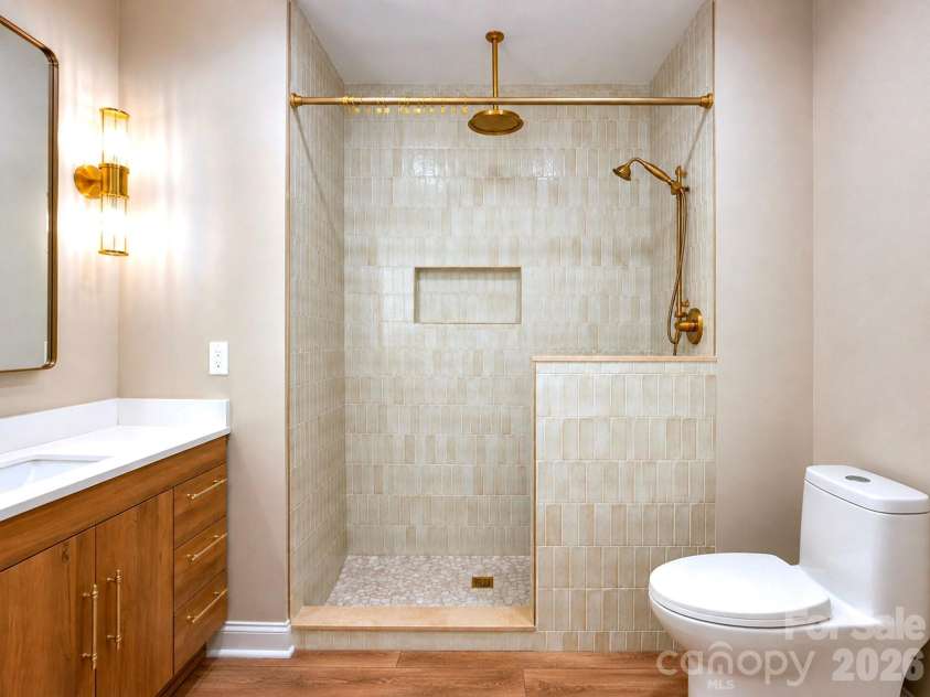 7823 Elwood Drive, Charlotte, NC 28227.  MLS# CAR4415830, YatesRealty ID 45834. 