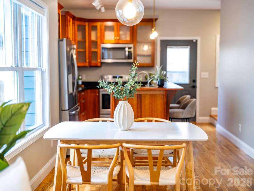 92 Martin Avenue, Asheville, NC 28806.  MLS# CAR4415858, YatesRealty ID 45835. 