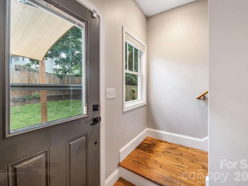 92 Martin Avenue, Asheville, NC 28806.  MLS# CAR4415858, YatesRealty ID 45835. 