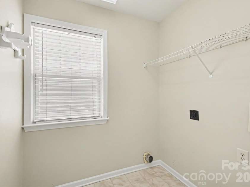 9910 Westmoreland Road, Cornelius, NC 28031.  MLS# CAR4415857, YatesRealty ID 45836. 