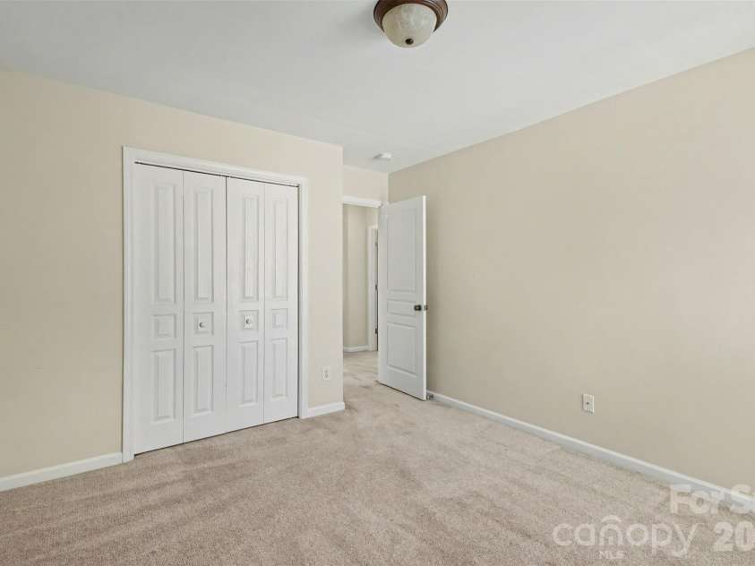 9910 Westmoreland Road, Cornelius, NC 28031.  MLS# CAR4415857, YatesRealty ID 45836. 